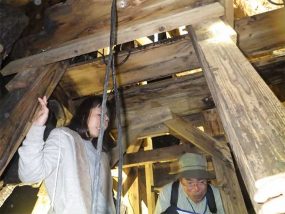 空洞部の内部(調査用の足場)